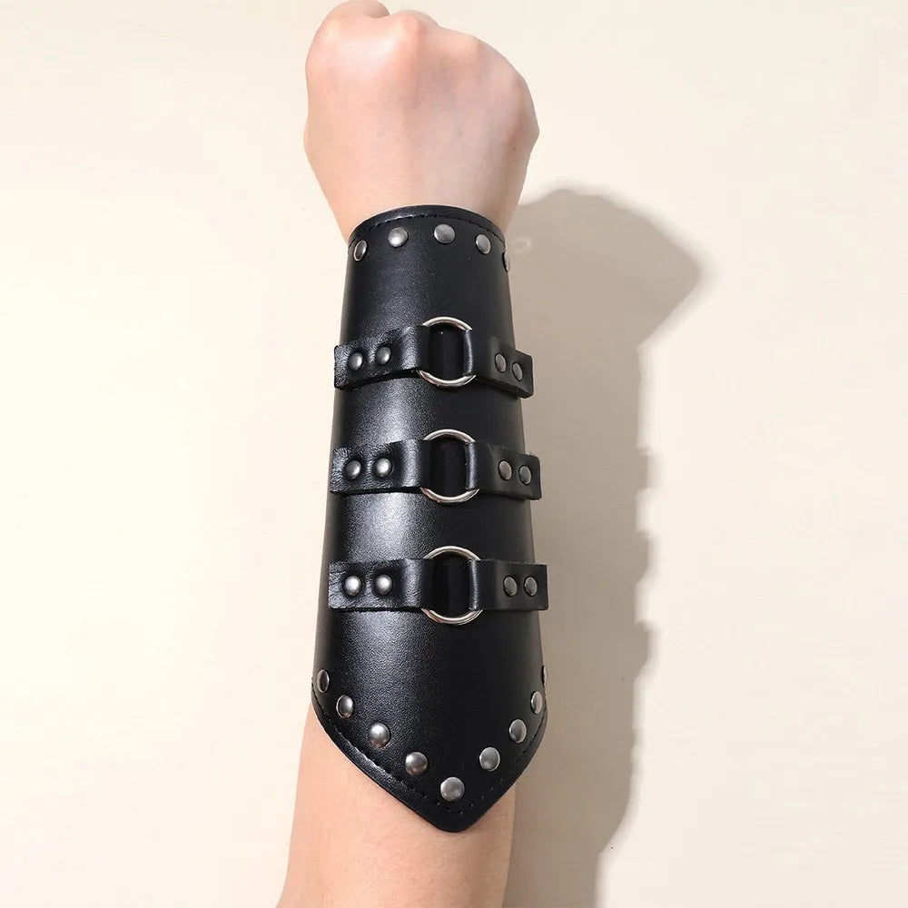 Punk Hip Hop 1Pc Cosplay Leather Armor Arm Cosplay Bracer Pirate Knight Gauntlet Wristband Bracer Accessories New Men's Bracelet