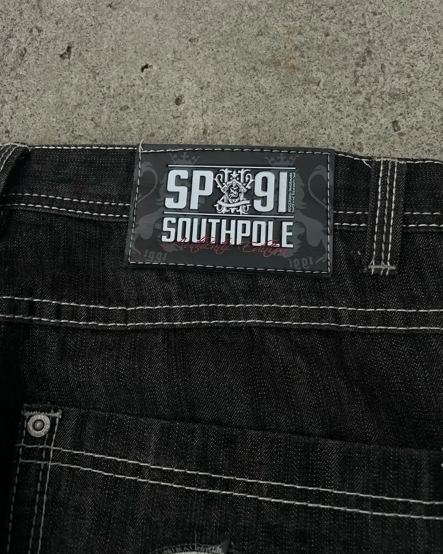 Y2K American Trendy Jeans Retro Gothic Graphic Embroidery Loose men s Jeans Harajuku Hip Hop Street Wide Leg Jeans Pants